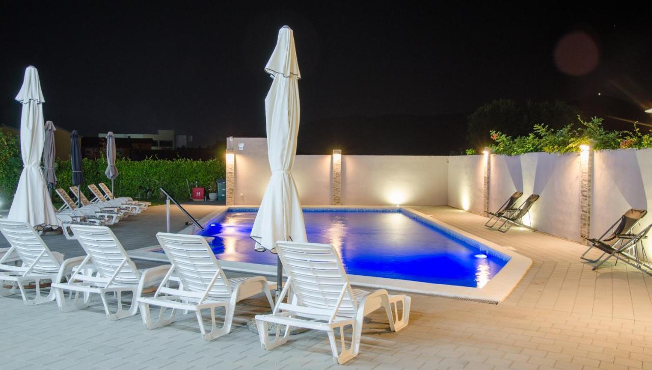 Hotel Quattro Medugorje Bagian luar foto