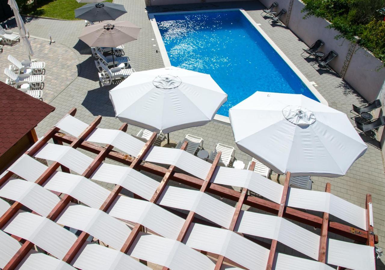 Hotel Quattro Medugorje Bagian luar foto