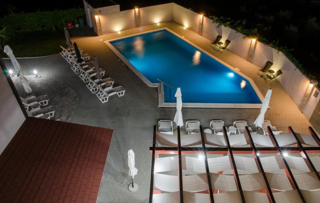 Hotel Quattro Medugorje Bagian luar foto