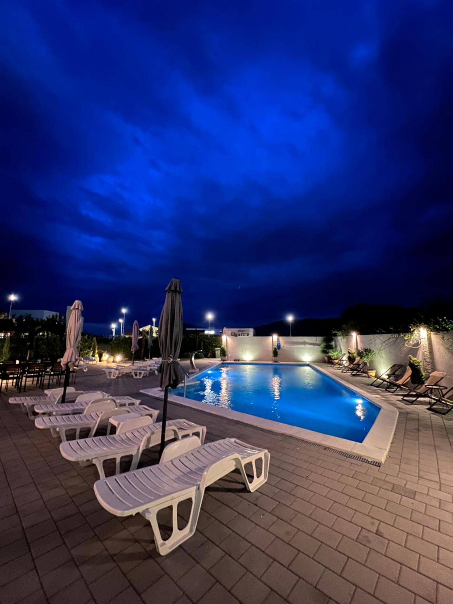 Hotel Quattro Medugorje Bagian luar foto