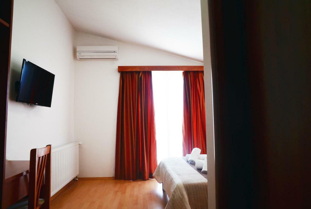 Hotel Quattro Medugorje Bagian luar foto