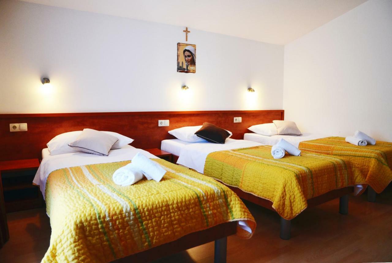 Hotel Quattro Medugorje Bagian luar foto